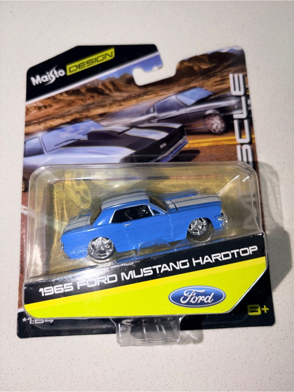 Maisto Design Muscle 1965 Ford Mustang Hardtop Diecast 1:64 Scale Toy Car
